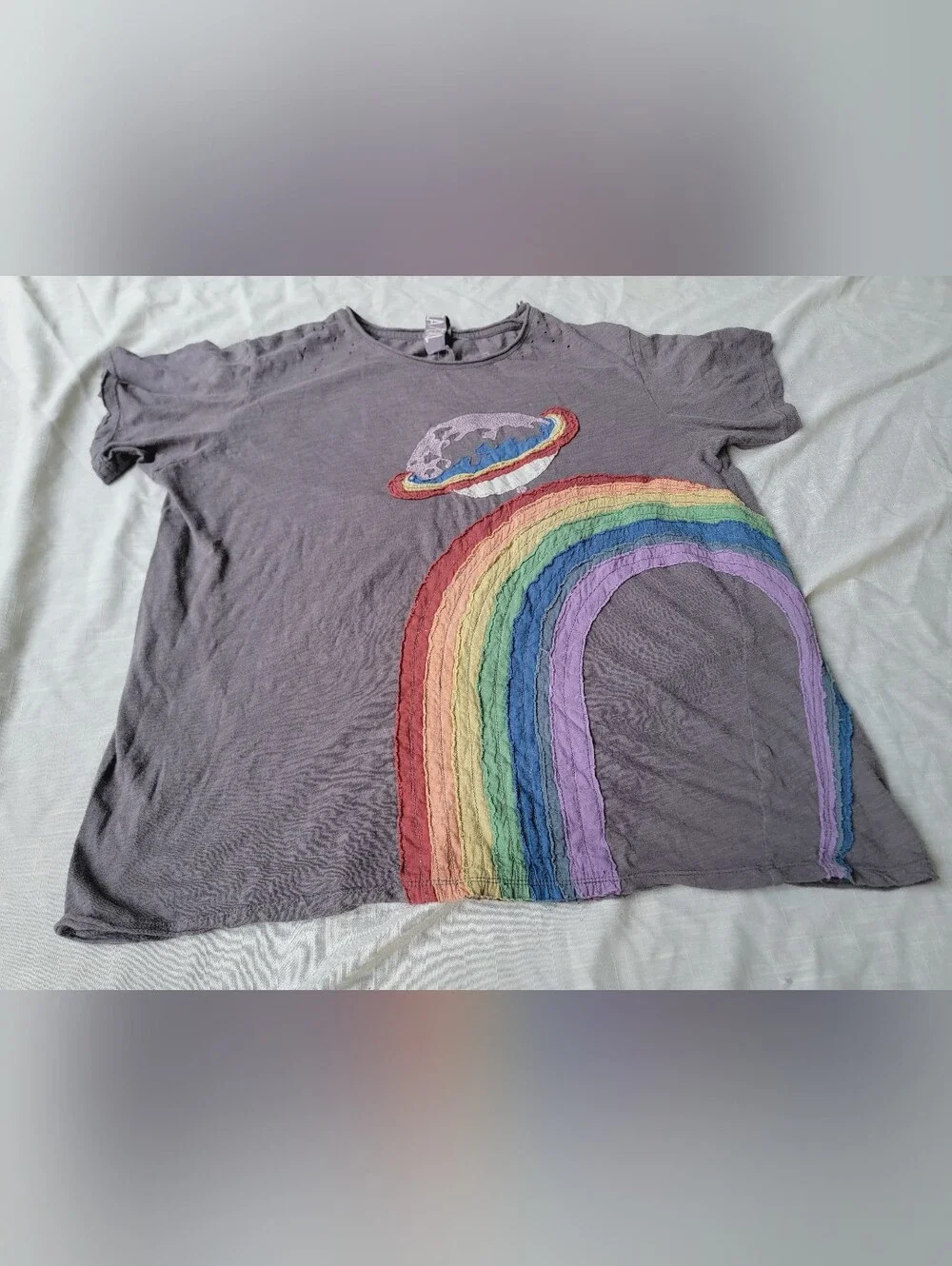 Magnolia Pearl Saturn Disco Applique Rainbow Tee Tshirt Distressed Bohobocentric